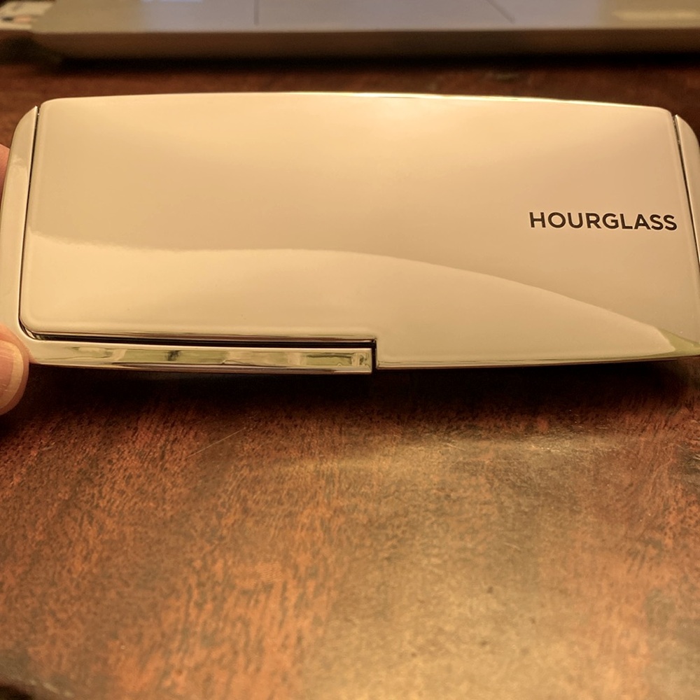 Hourglass • Ambient Strobe Lighting Palette • Shades: Absolute, Pure, & Lucent